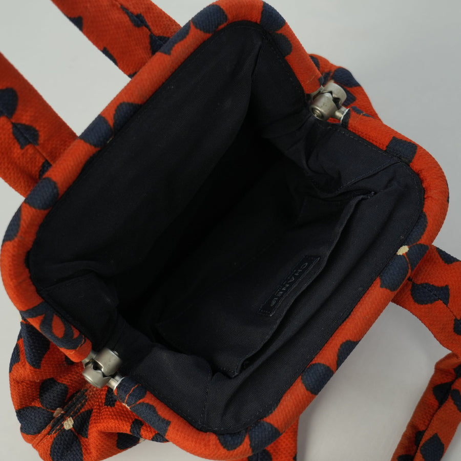 CHANEL 2002-2003 Kiss Lock Handbag