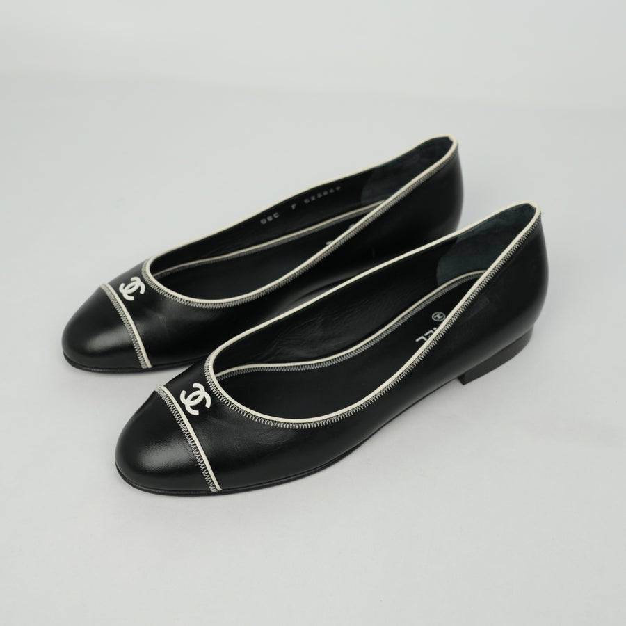 CHANEL Coco Mark Flat Pumps