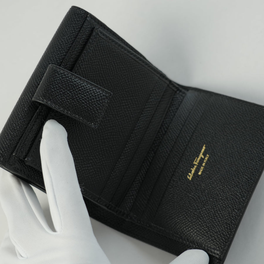 SALVATORE FERRAGAMO Vara Bi-Fold Wallet
