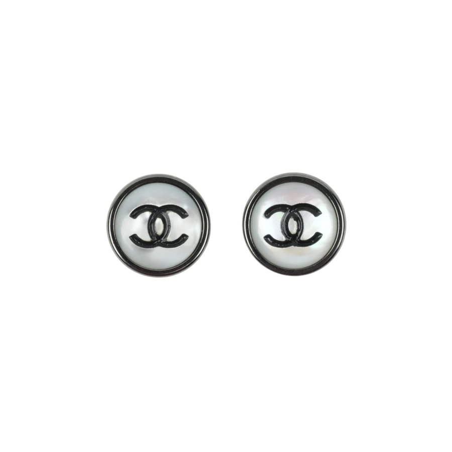 CHANEL 1997 Coco Round Circle Mark Earring