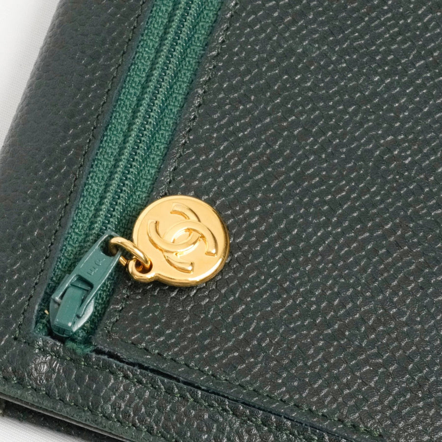 CHANEL 1996–1997 Coco Mark Caviar Leather Bi-Fold Long Wallet