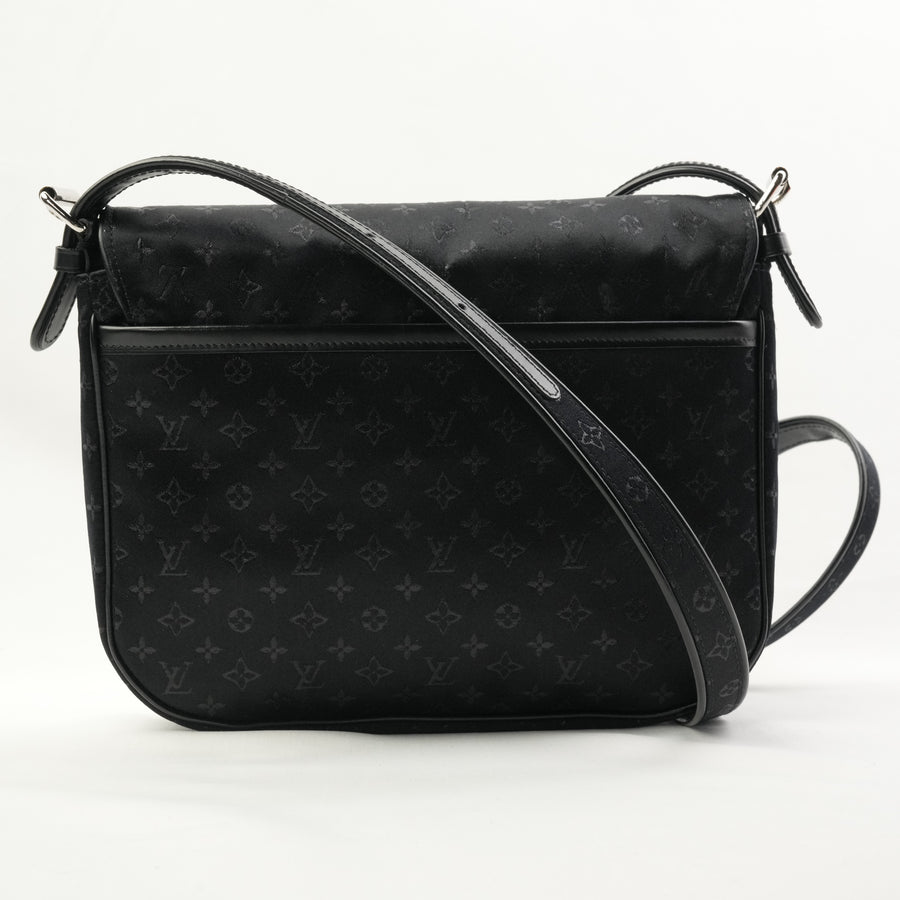 LOUIS VUITTON Monogram Comte De Femusette Satin Noir Shoulder Bag M92273