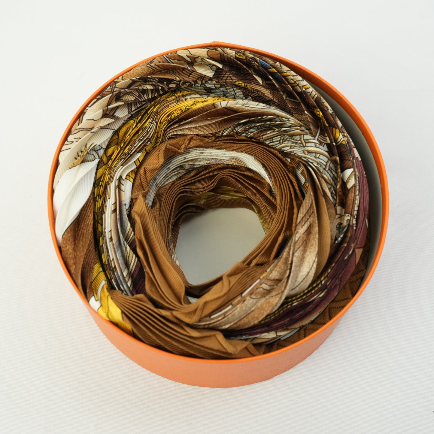 HERMES Pleated Scarf