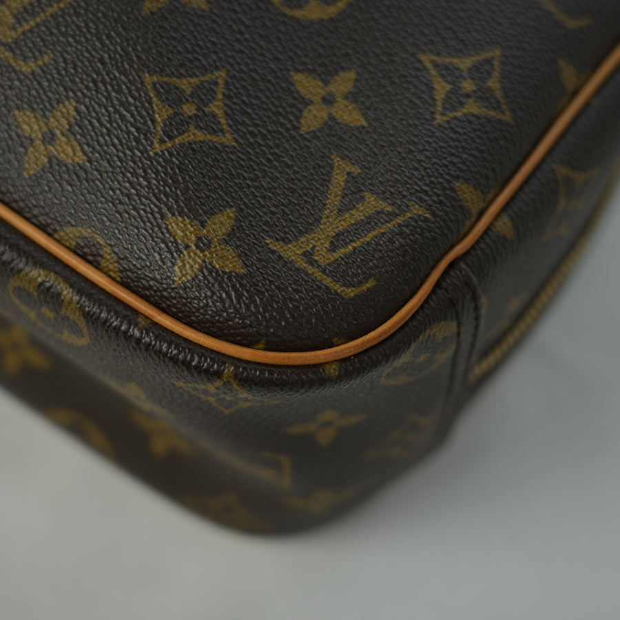 LOUIS VUITTON Monogram Truville Handbag M42228