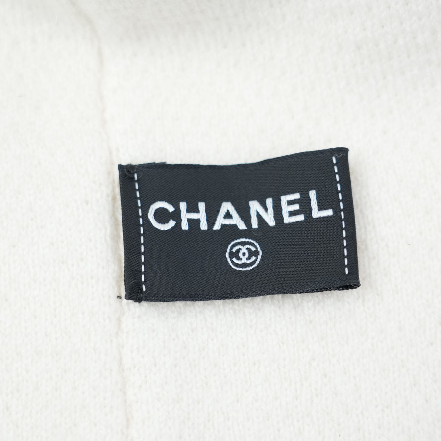 CHANEL Knit Hat With Coco Mark