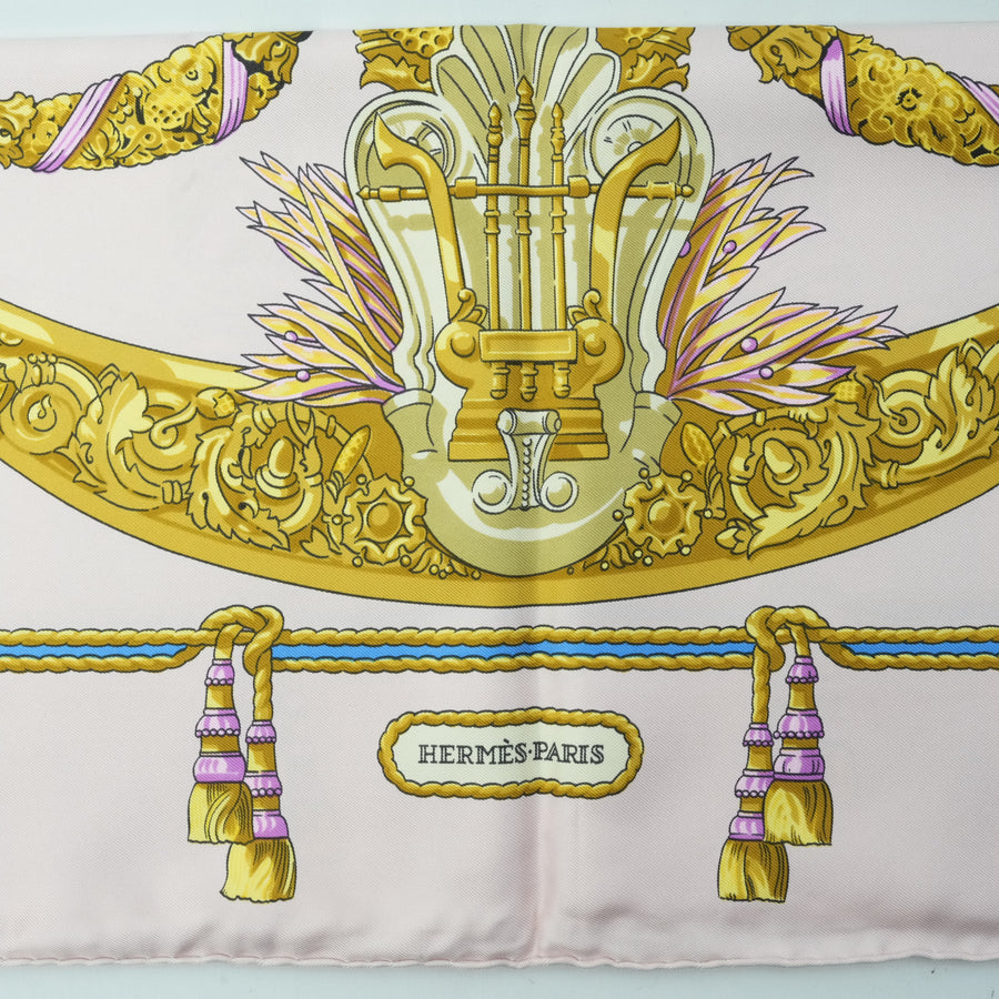 HERMES Silk Scarf Carre 90