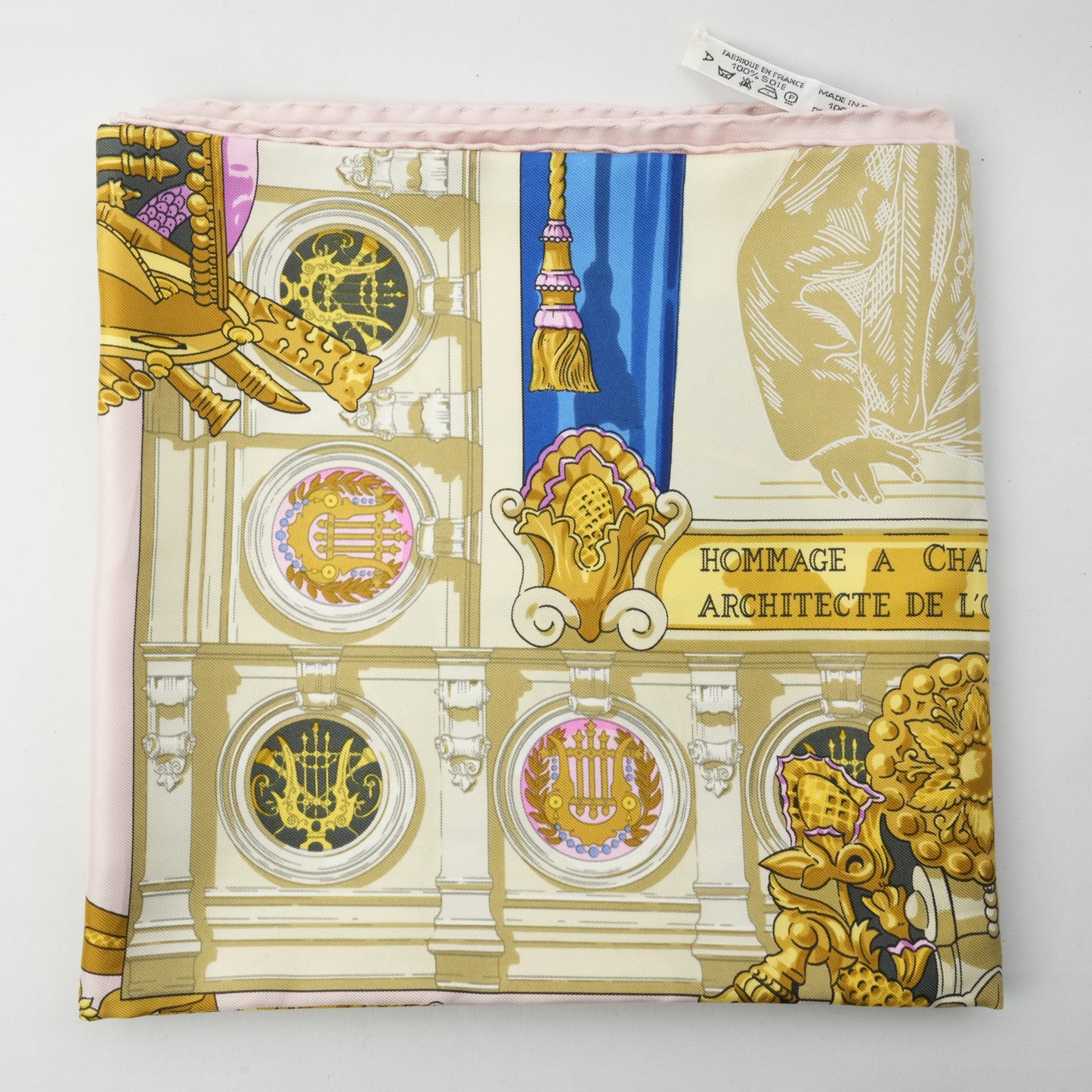 HERMES Silk Scarf Carre 90