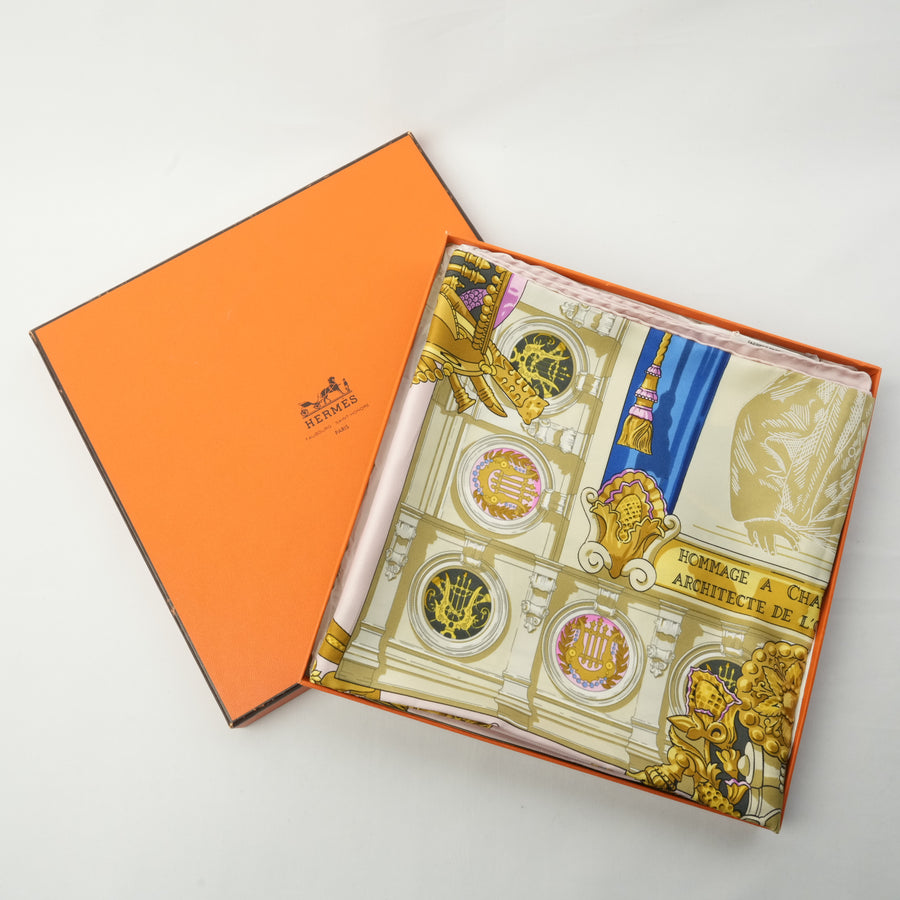 HERMES Silk Scarf Carre 90