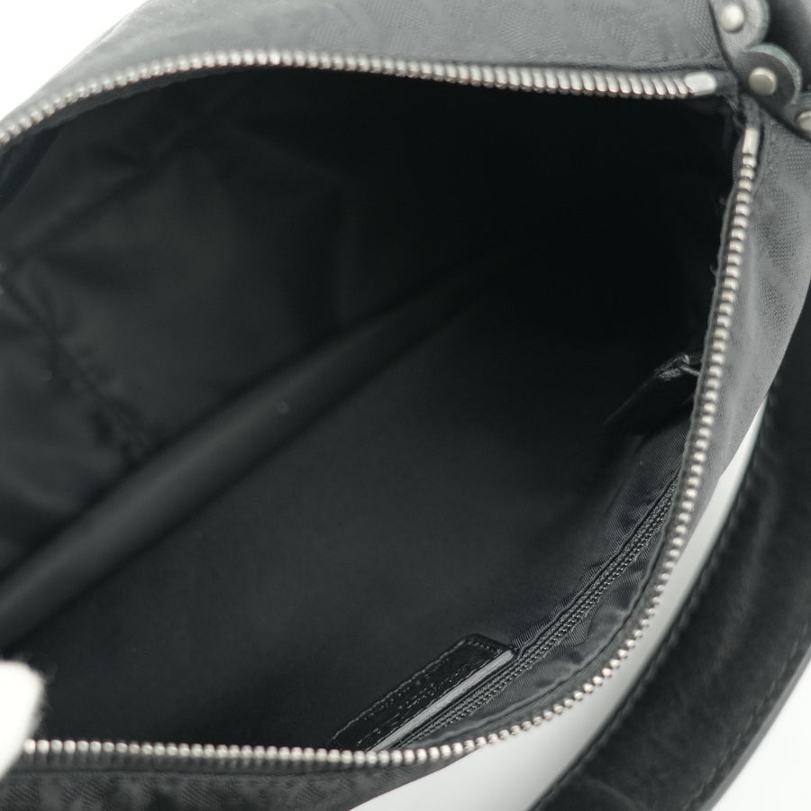 CHRISTIAN DIOR Shoulder bag