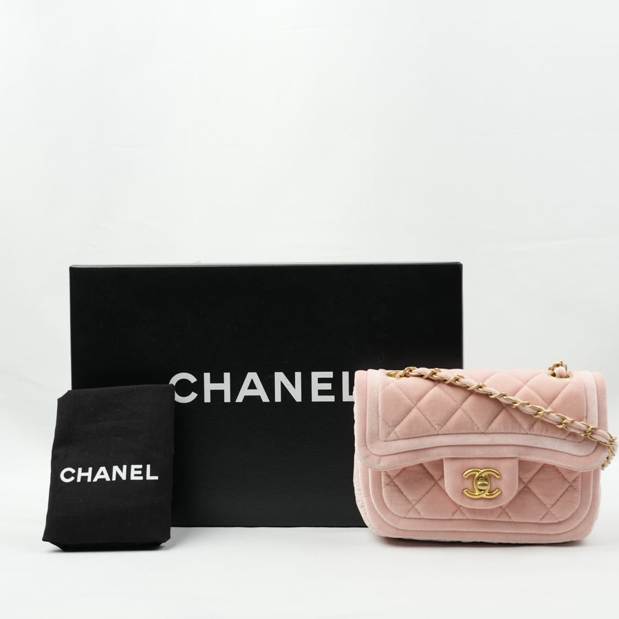 CHANEL Velvet Chain Shoulder Bag