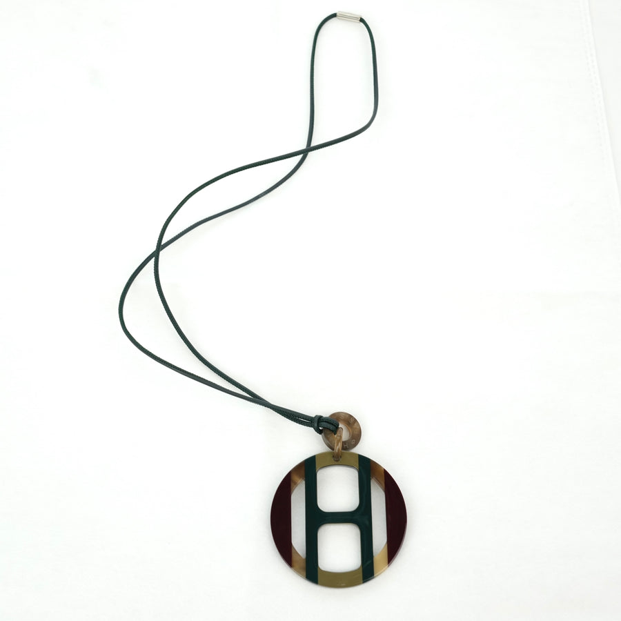 HERMES H Equip Buffalo Horn Lacquer Necklace