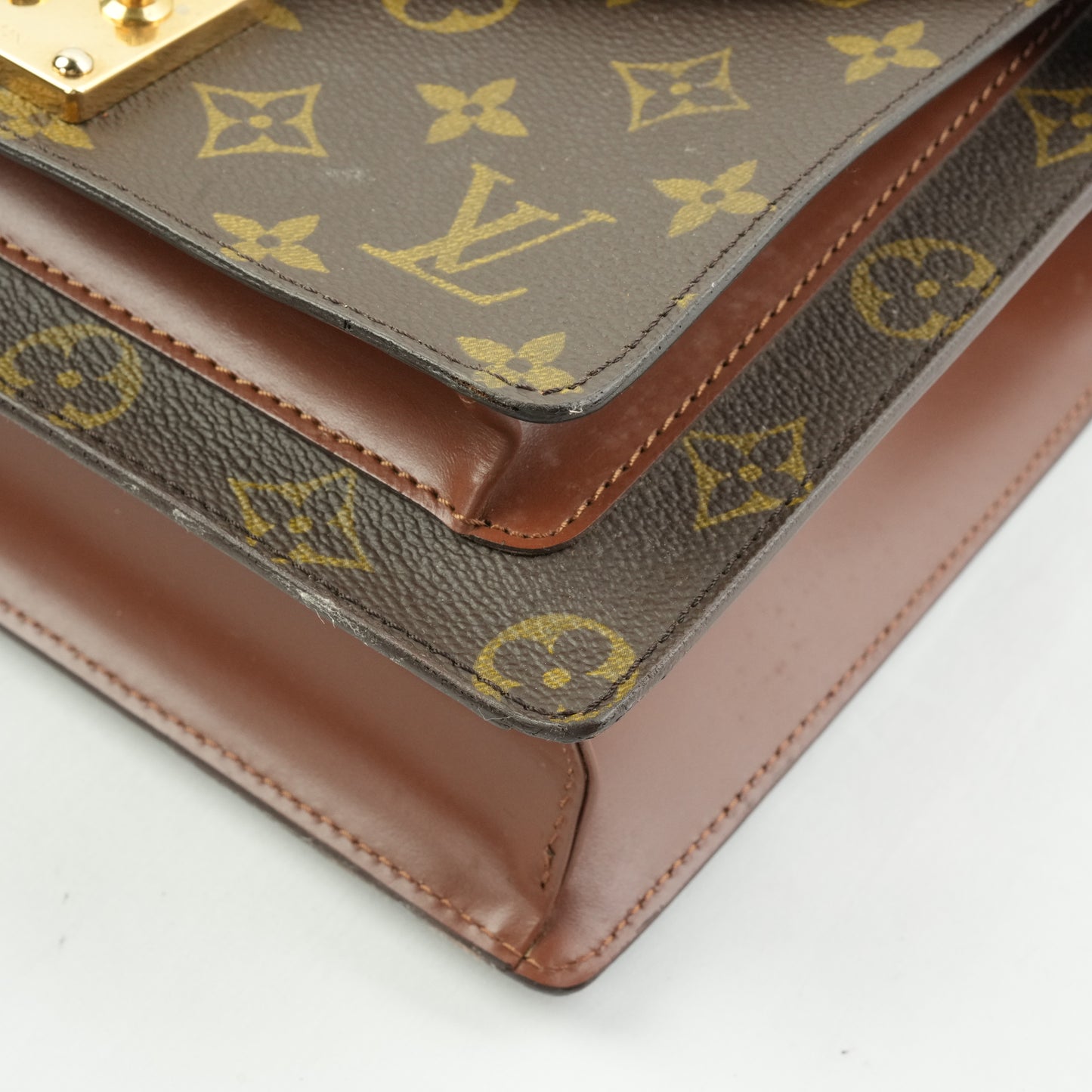 LOUIS VUITTON Monogram Montsouris26 Handbag M51187