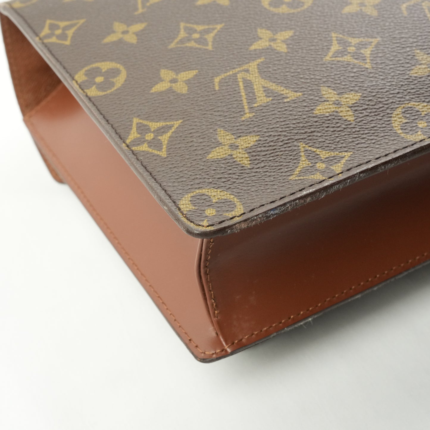 LOUIS VUITTON Monogram Montsouris26 Handbag M51187