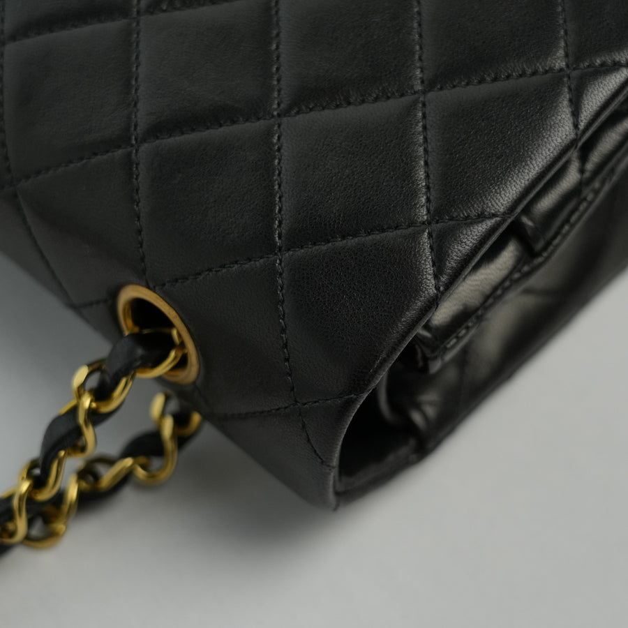 CHANEL 1994-1996 1112 Lambskin Shoulder Bag