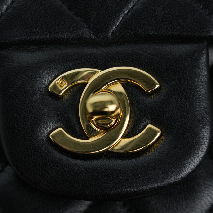 CHANEL 1994-1996 1112 Lambskin Shoulder Bag