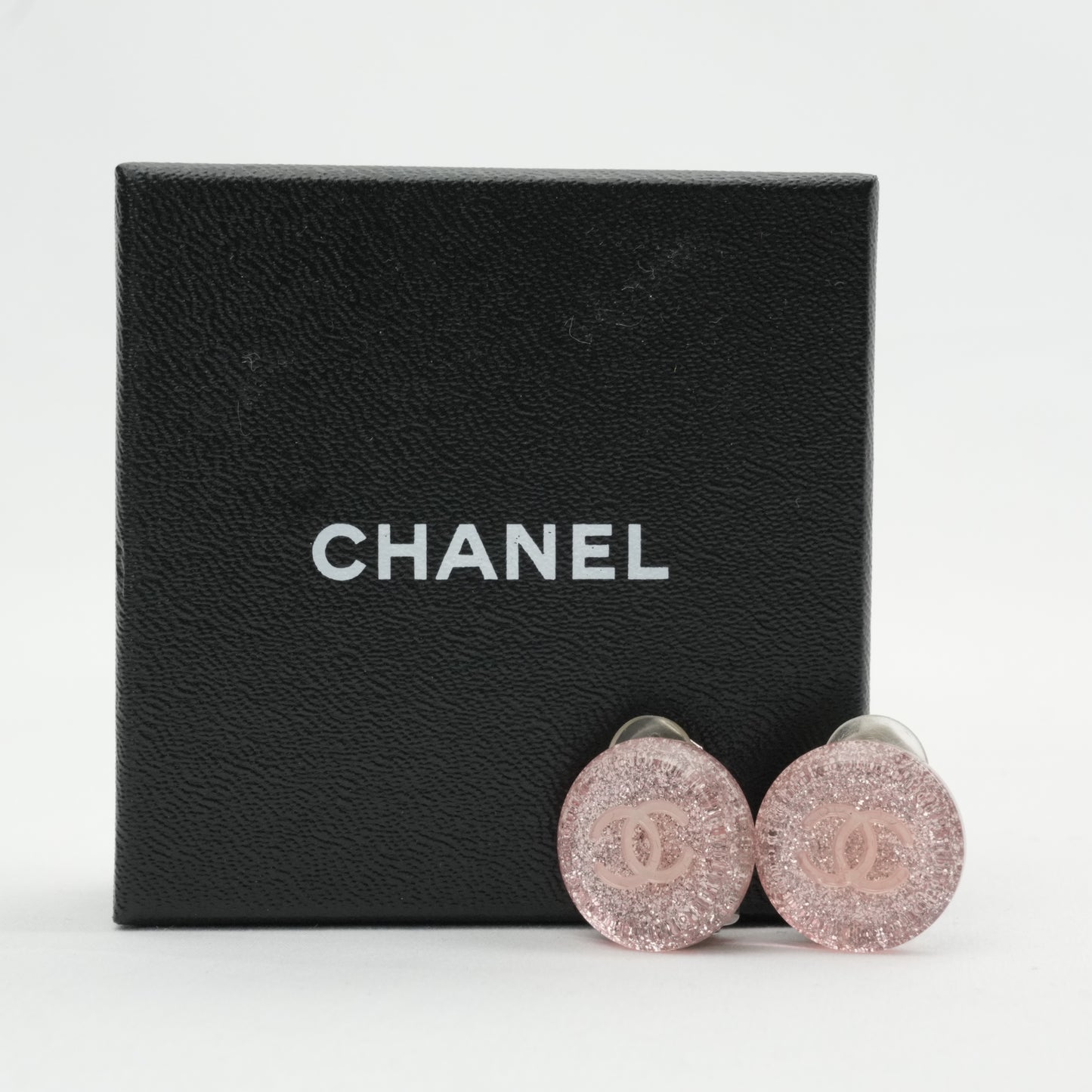 CHANEL 2000 Logo Earring