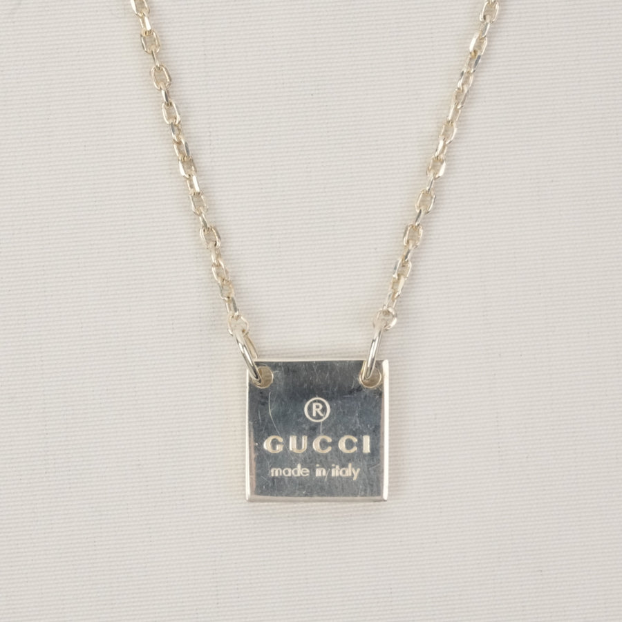 GUCCI Plate Necklace