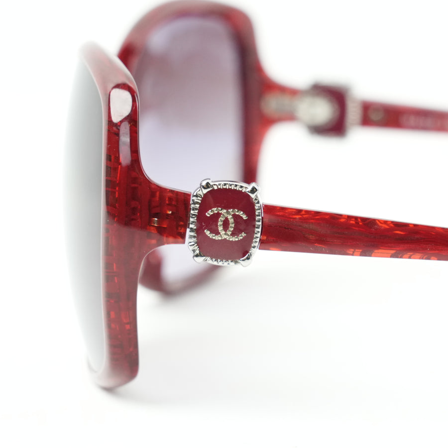 CHANEL Sunglasses