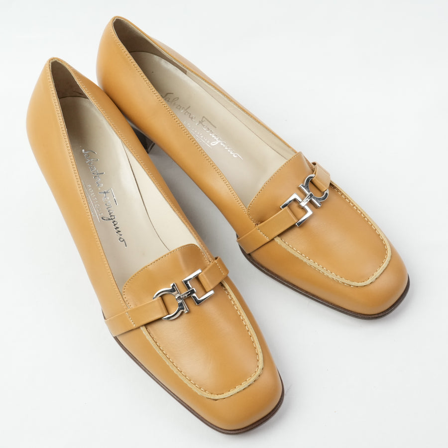 SALVATORE FERRAGAMO Pumps Shoes