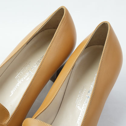 SALVATORE FERRAGAMO Pumps Shoes