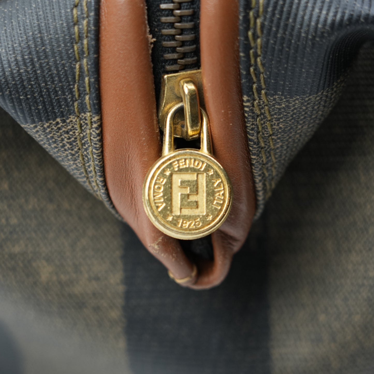 FENDI Pebbled Pattern Handbag