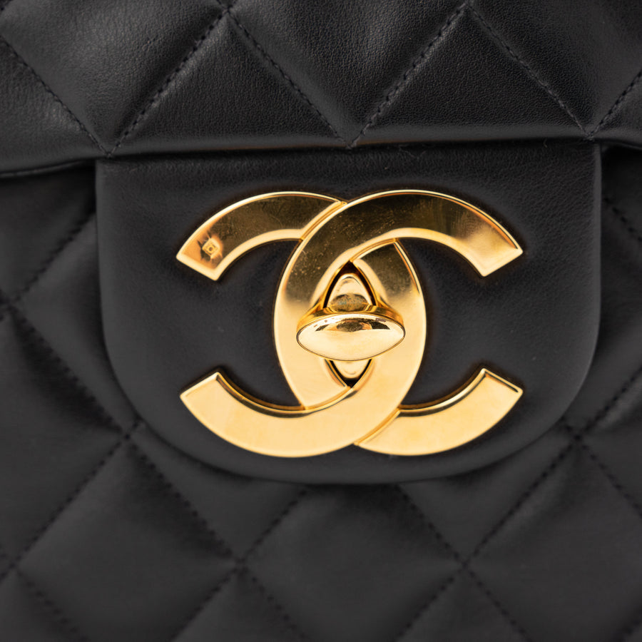 CHANEL 1994-1996 Matelassé Lambskin Shoulderbag