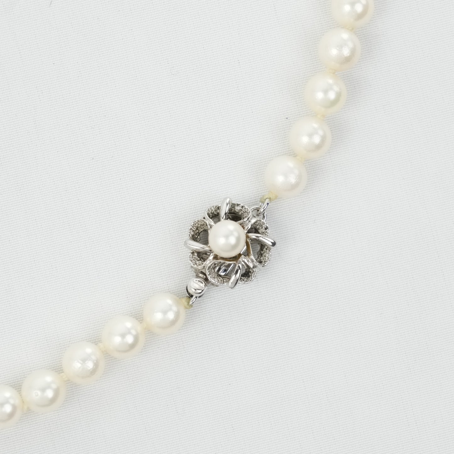 Pearl SV 24.4g Necklace