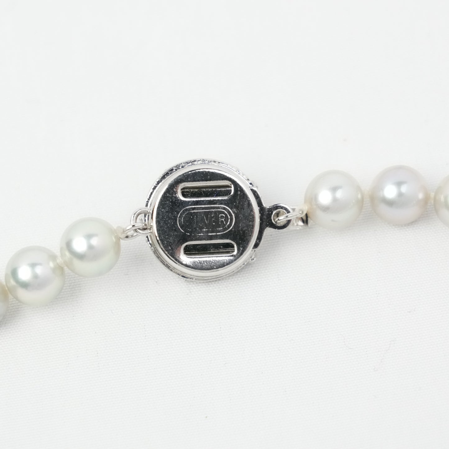 SV Pearl Necklace