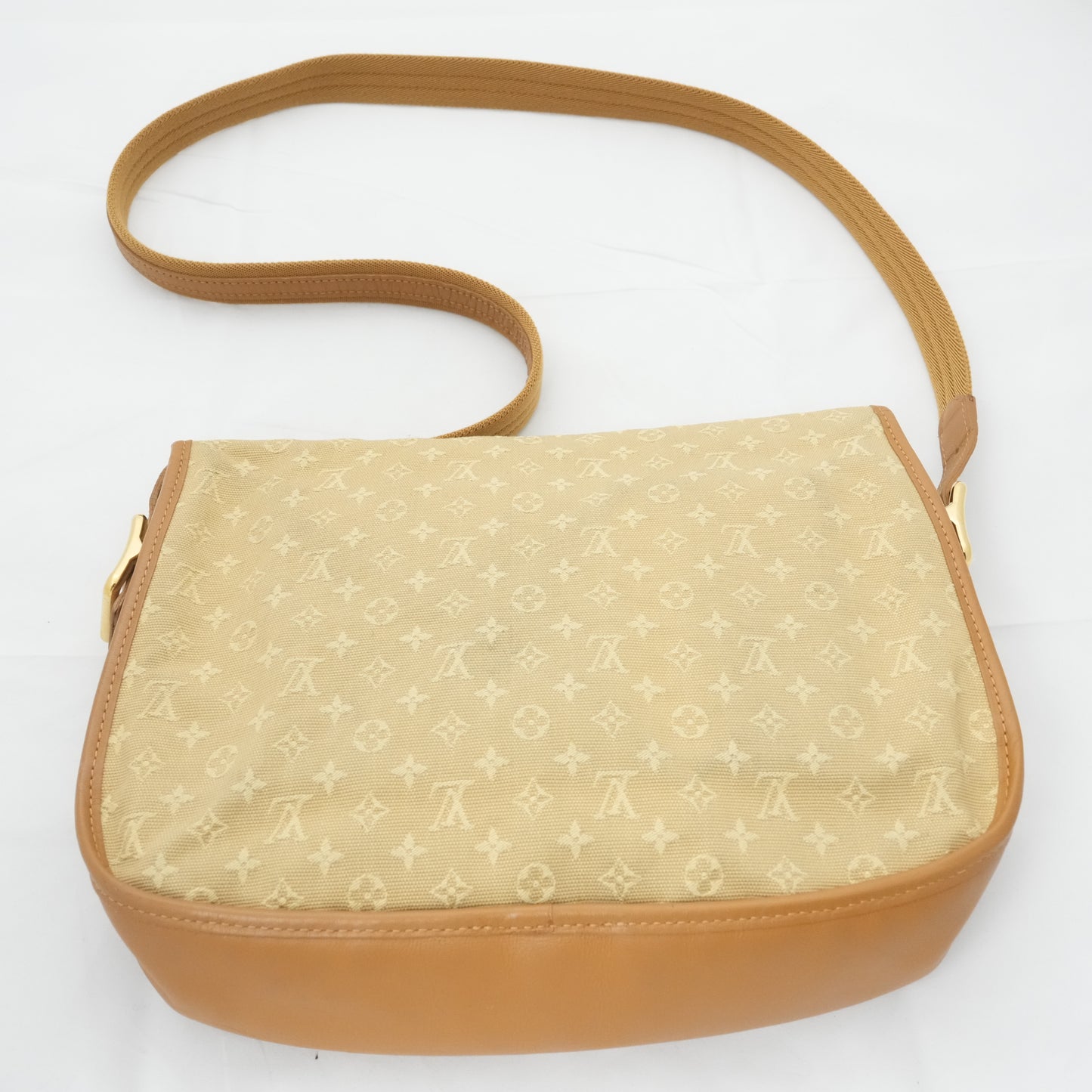 LOUIS VUITTON Monogram Béarnaise Shoulder Bag