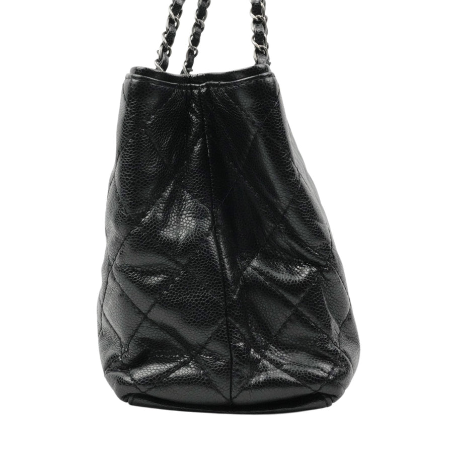 CHANEL 1991–1994 Matelassé Caviar Leather Shoulder Bag