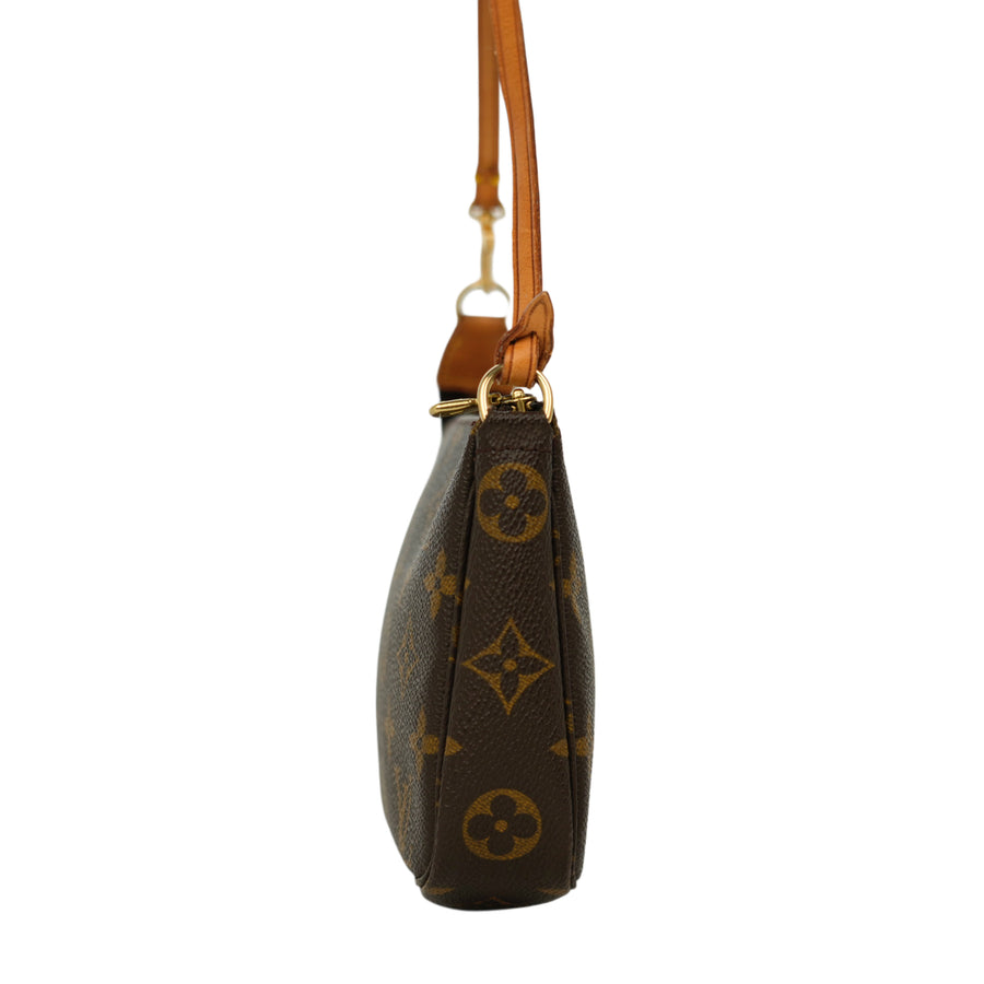 LOUIS VUITTON Monogram Pochette Accessory Handbag M51980