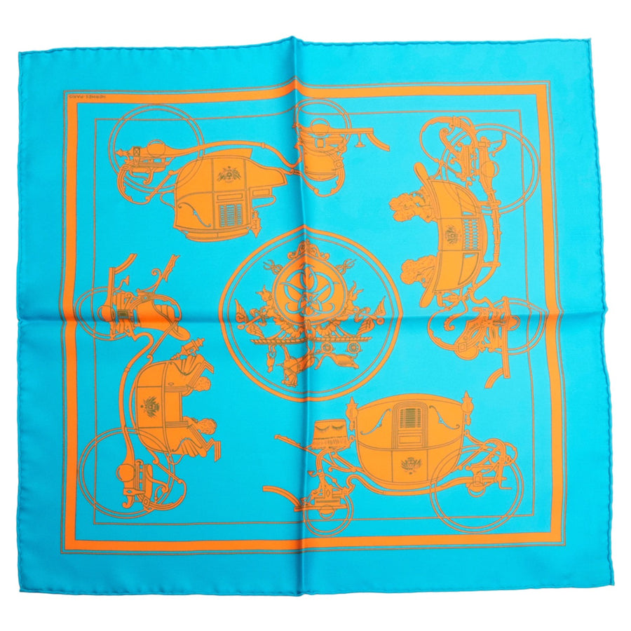 HERMES Carre 45 Scarf