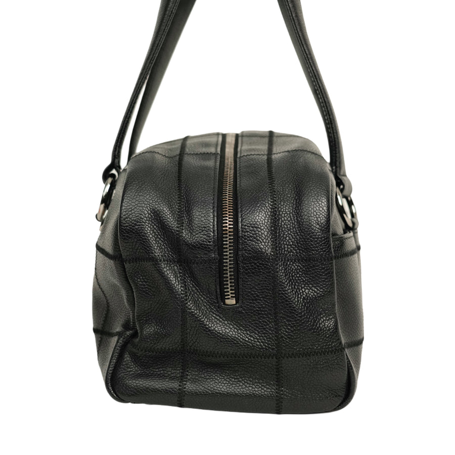 CHANEL 2004–2005 Chocolate Bar Stitch Shoulder Bag