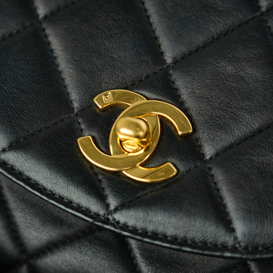 CHANEL 1994-1996 Matelassé Chain Lambskin Backpack