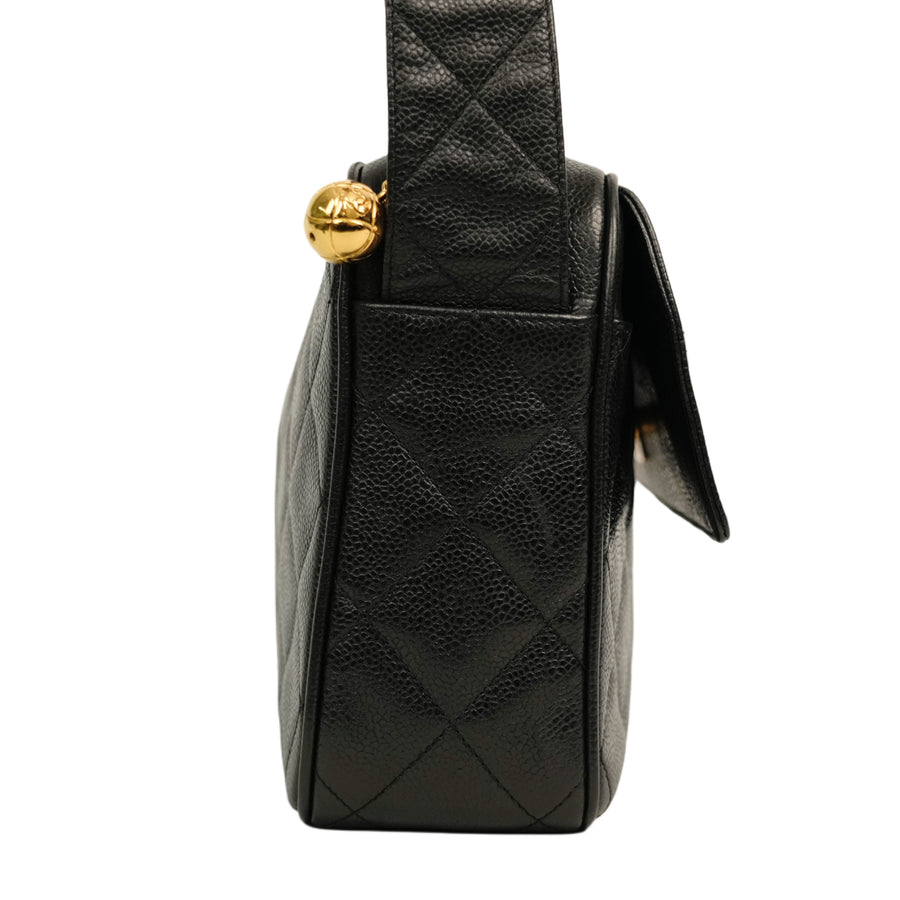 CHANEL 1994–1996 Matelasse Caviar Skin Shoulder Bag