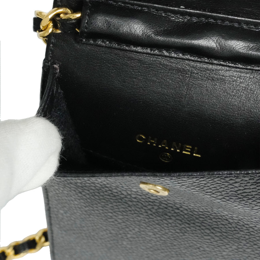 CHANEL 1994–1996 Caviar Skin Shoulder Bag