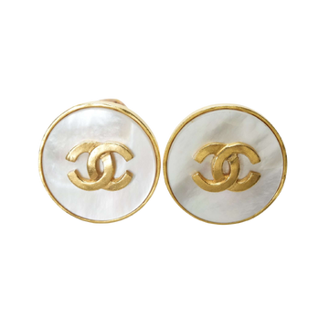 CHANEL 1995 Coco Mark GP Shell 95A Pearl Earring