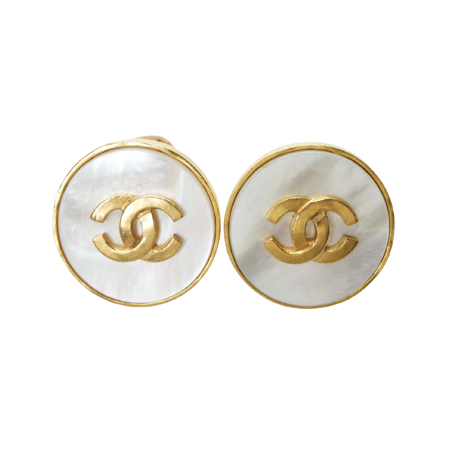 CHANEL 1995 Coco Mark GP Shell 95A Pearl Earring