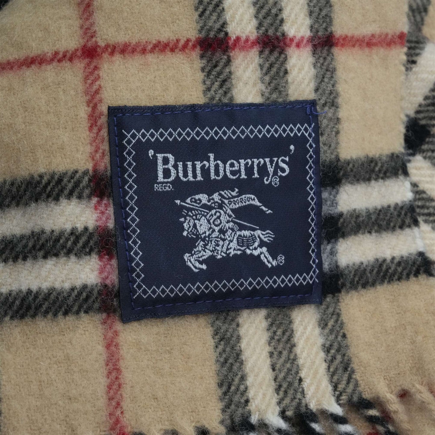 BURBERRY Scarf  Apparel