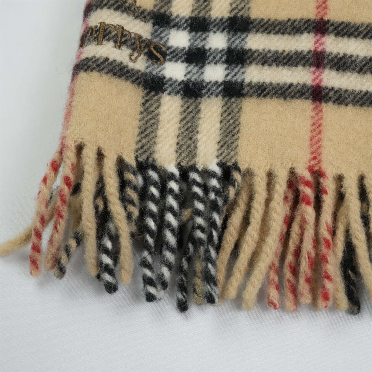 BURBERRY Scarf  Apparel