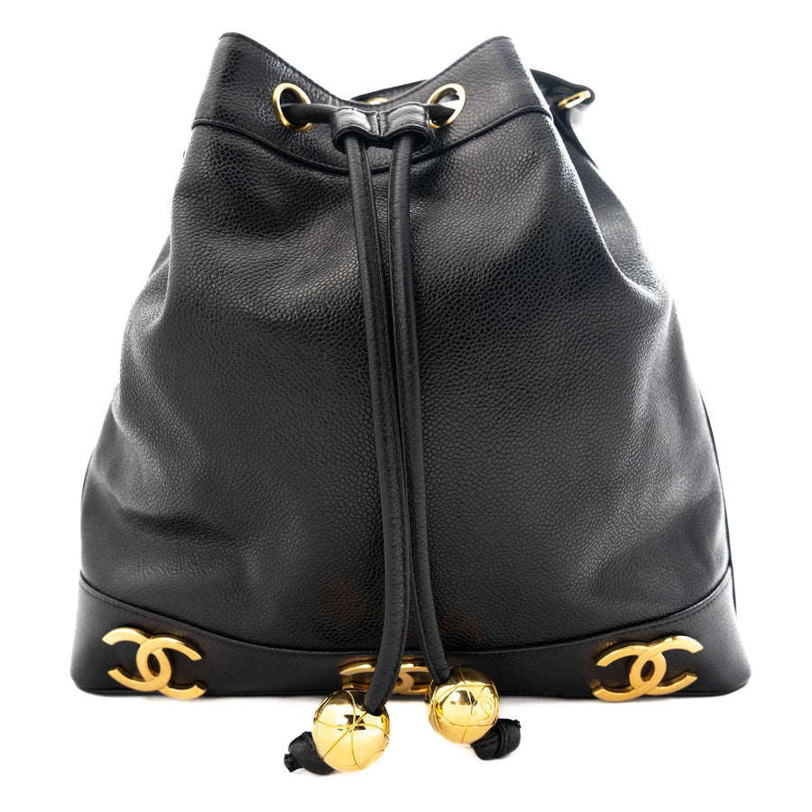 CHANEL 1994-1996 Caviar Skin Triple Coco Mark Drawstring Chain Shoulder Bag