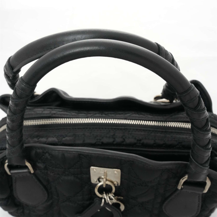 CHRISTIAN DIOR Patent Leather Handbag  14-B0-0038