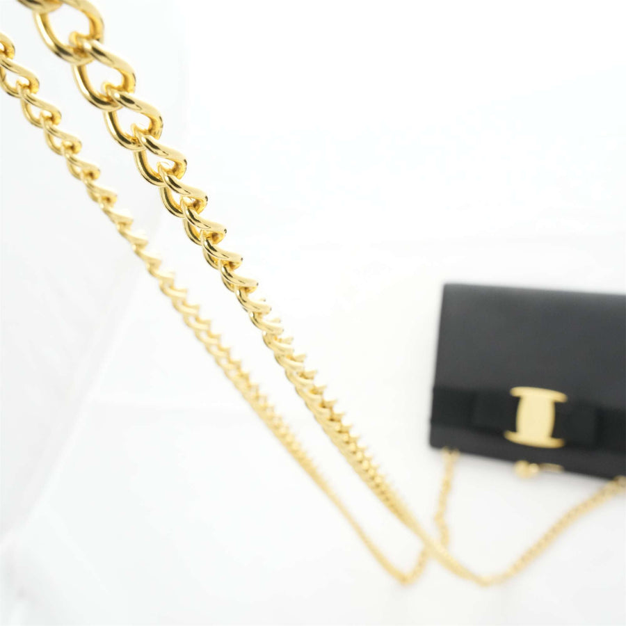 SALVATORE FERRAGAMO Vara Chain Shoulder Bag