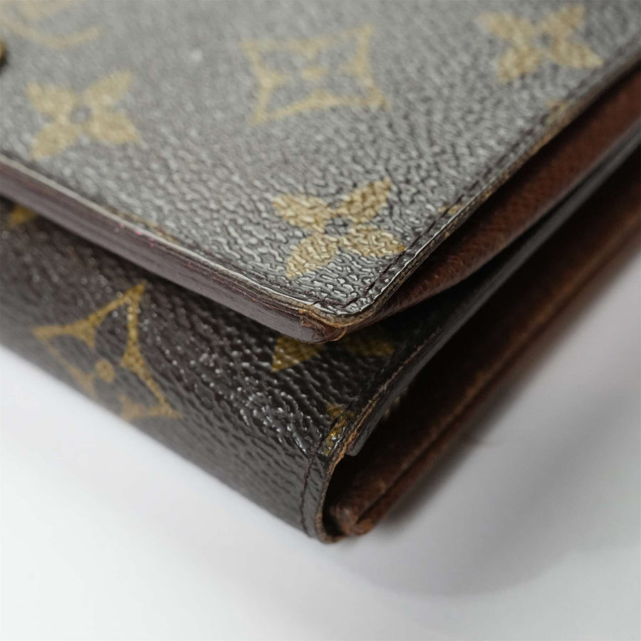 LOUIS VUITTON Papillon Wallet