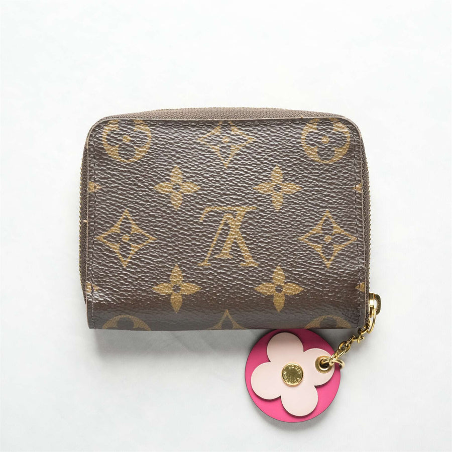 LOUIS VUITTON Monogram Round Mini Wallet