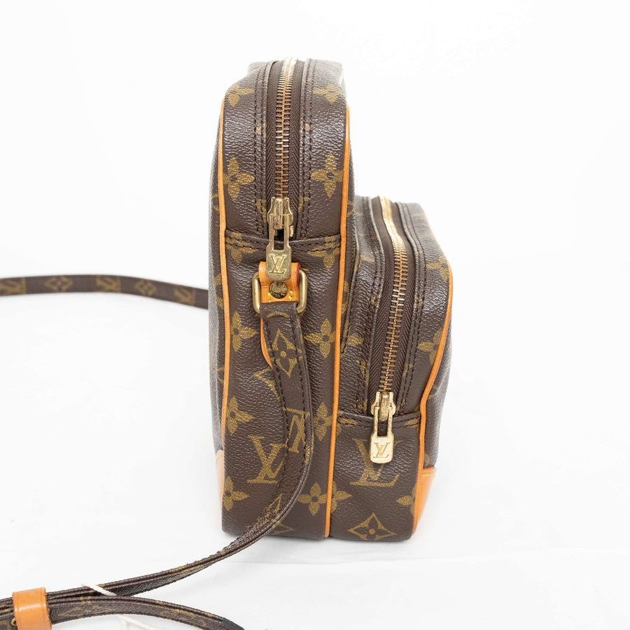 LOUIS VUITTON Monogram Amazone Shoulder Bag