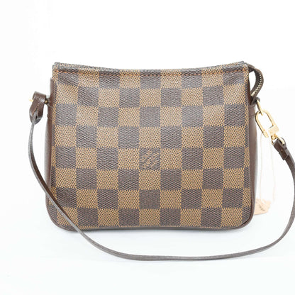 LOUIS VUITTON Damier True Makeup Shoulder Bag