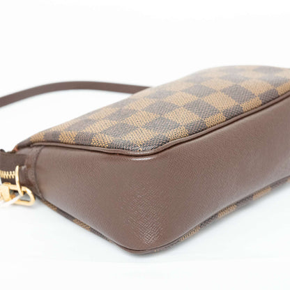 LOUIS VUITTON Damier True Makeup Shoulder Bag