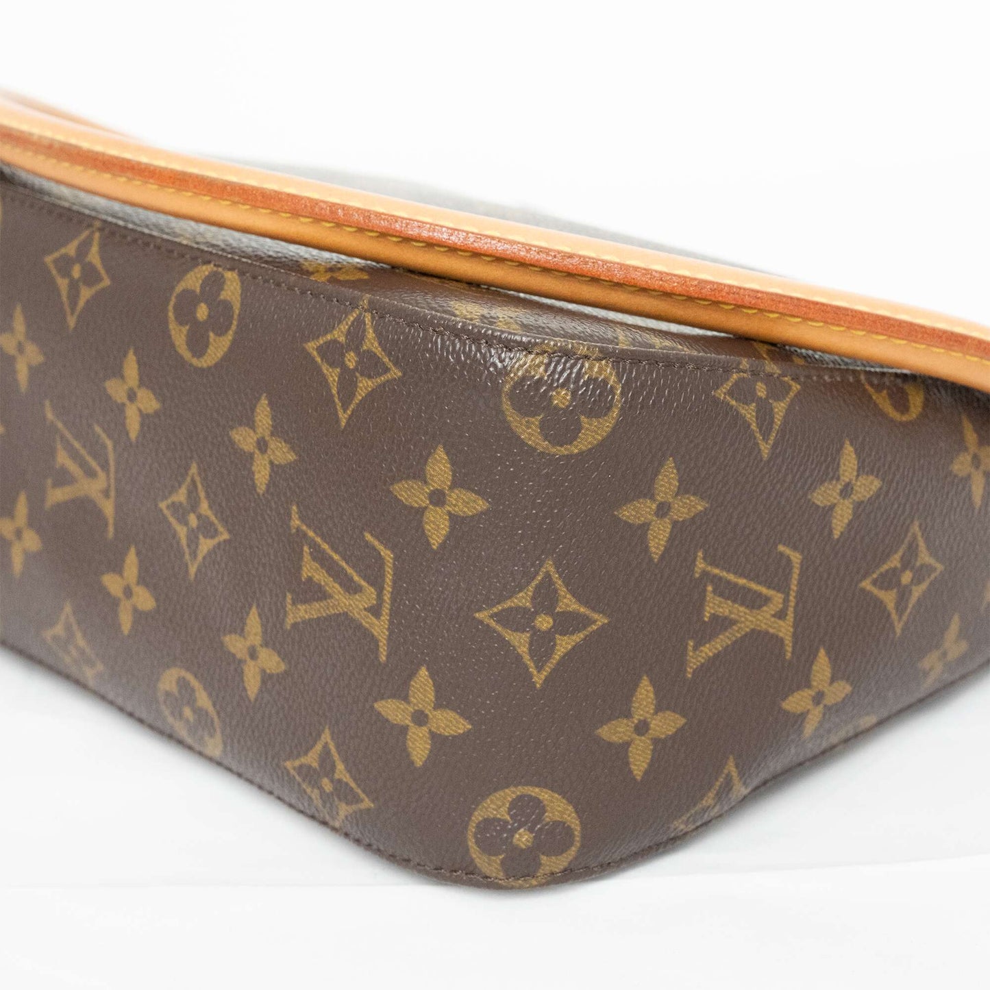 LOUIS VUITTON Monogram LoopingMM Canvas Shoulder Bag M51146