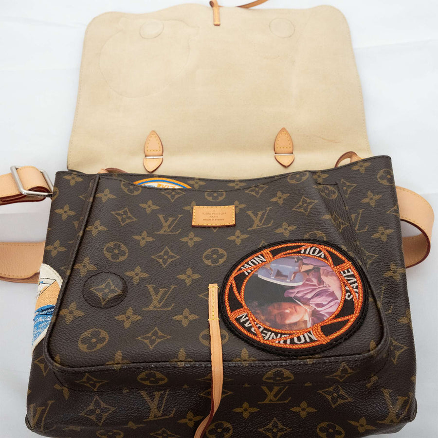 LOUIS VUITTON Camera Messenger Shoulder Bag M40287